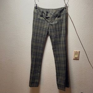 Boston Central| Women’s 5 Plaid Pants